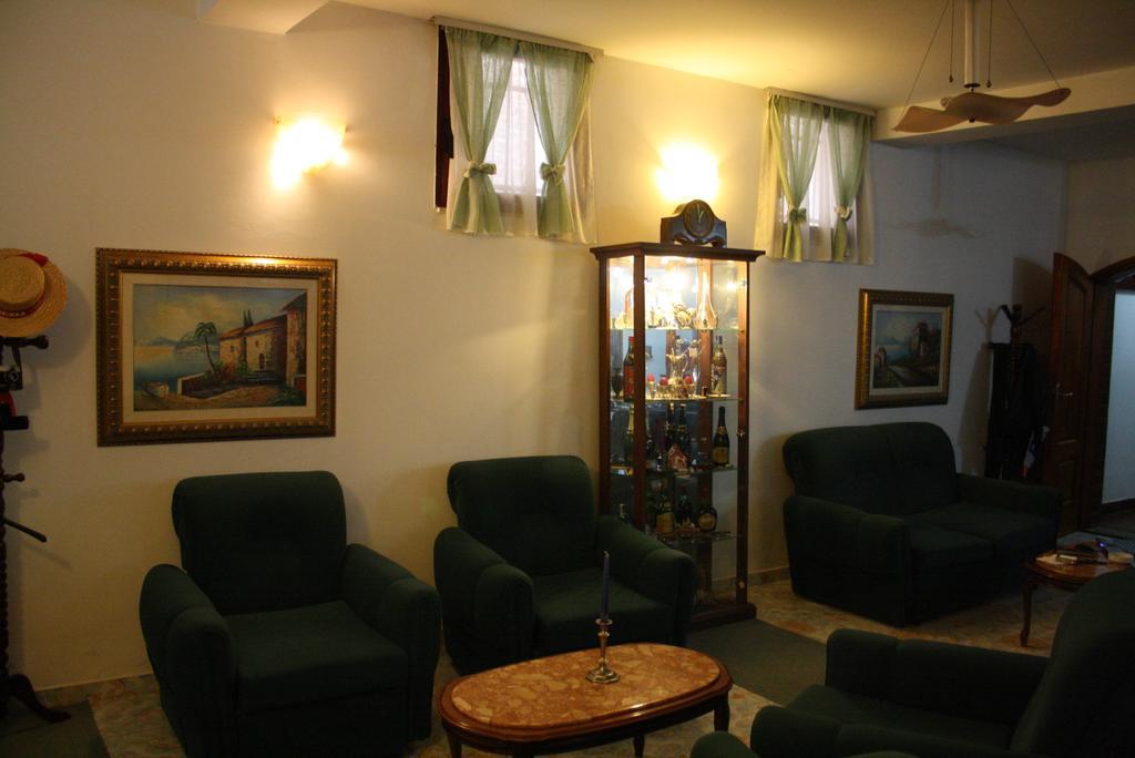 Villa Pepeto Durres Albania Ngoại thất bức ảnh